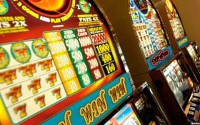 six gama Casino Hold'em table